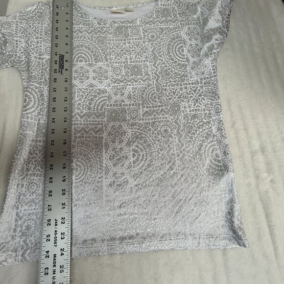 Chico's Womens White Silver Textured 3/4 Sleeve Top Size 1 Stretch 3/4 Sleeve - Picture 8 of 8